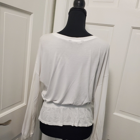 Banana Republic White Gathered Hem Knit Top Size XS, casual, comfy - Picture 4 of 9
